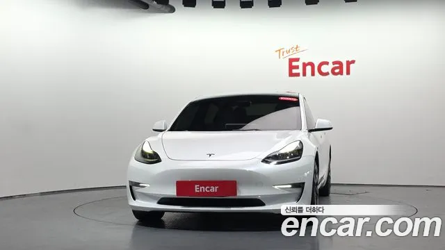 Tesla Model 3 — фото 2
