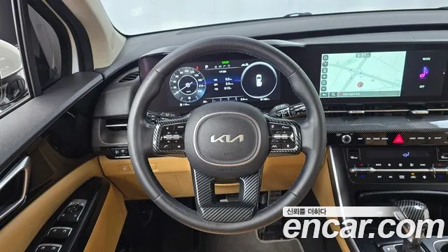 Kia Carnival — фото 13