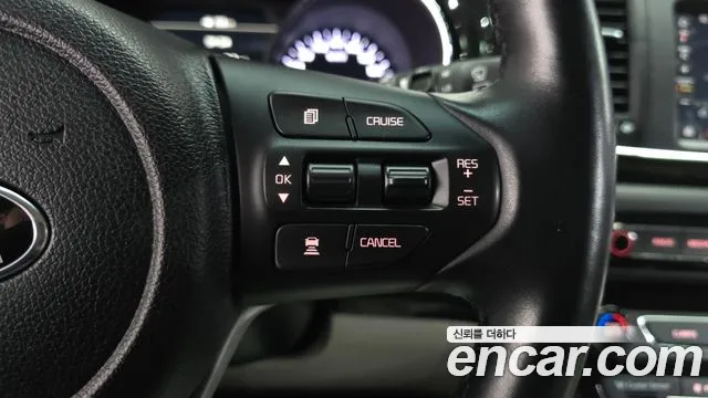 Kia Carnival — фото 15