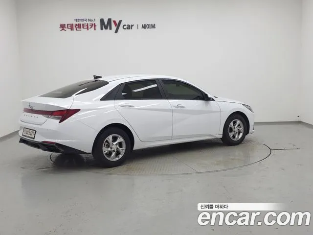 Hyundai Avante — фото 5