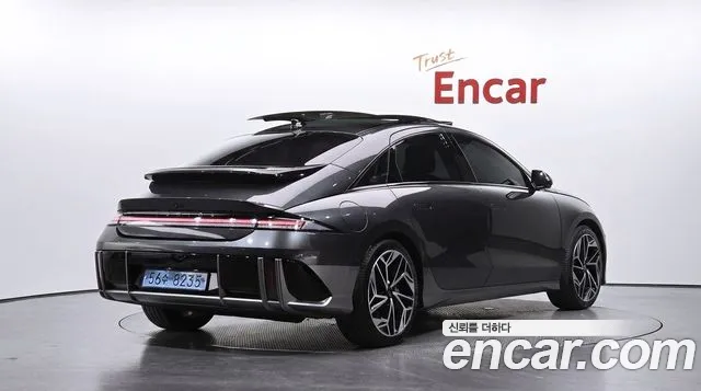 Hyundai Ioniq 6 — фото 1