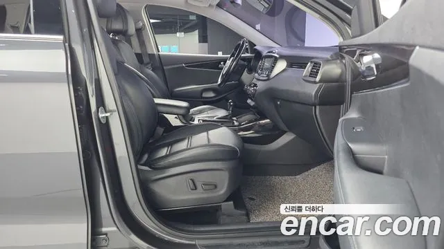 Kia Sorento — фото 11