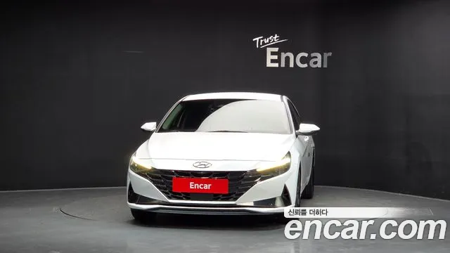 Hyundai Avante — фото 2