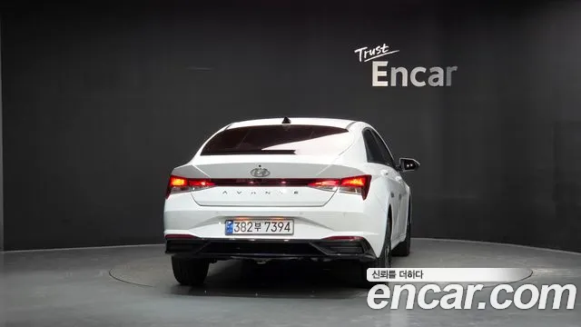 Hyundai Avante — фото 3