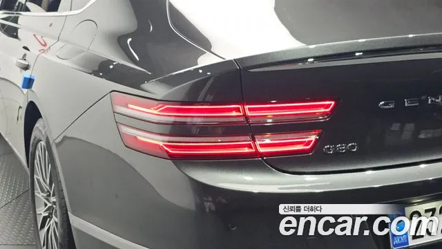 Genesis G80 — фото 23