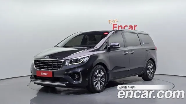 Kia Carnival — фото 1