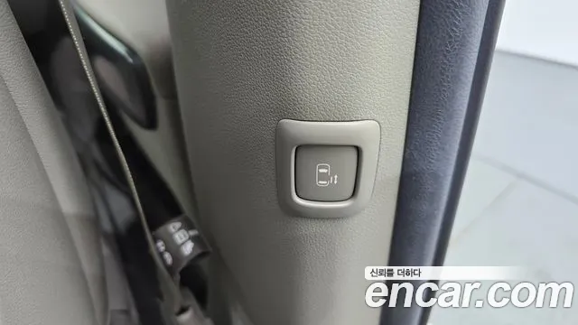 Kia Carnival — фото 19