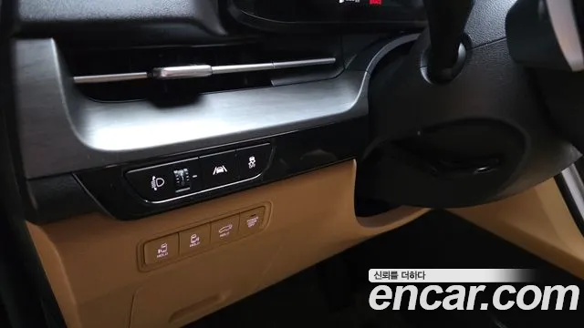 Kia Carnival — фото 14