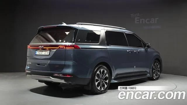 Kia Carnival — фото 2