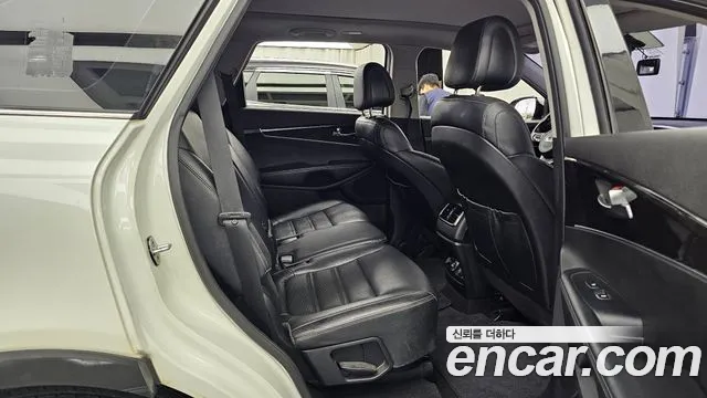 Kia Sorento — фото 11