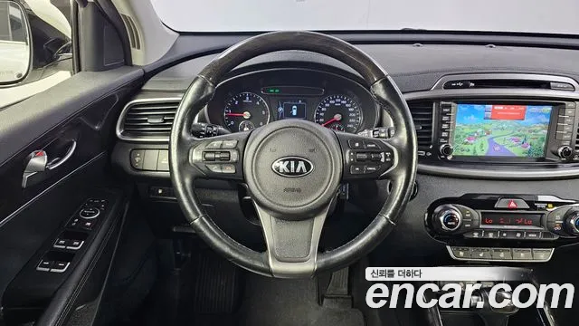 Kia Sorento — фото 14