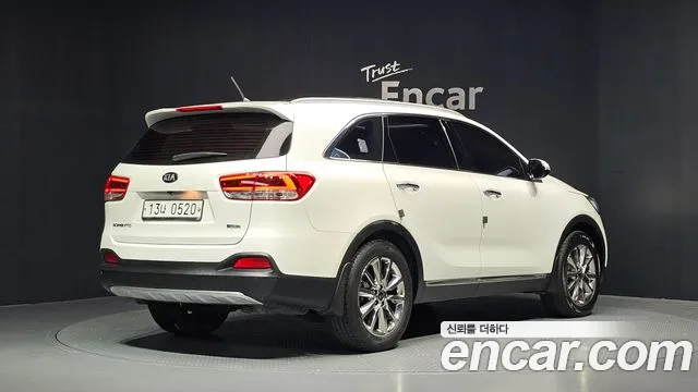 Kia Sorento — фото 2