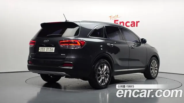 Kia Sorento — фото 2