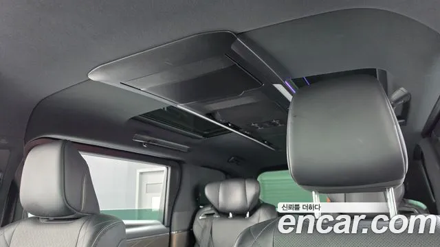 Toyota Alphard — фото 15