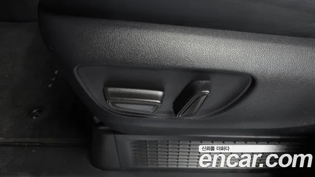 Toyota Alphard — фото 31