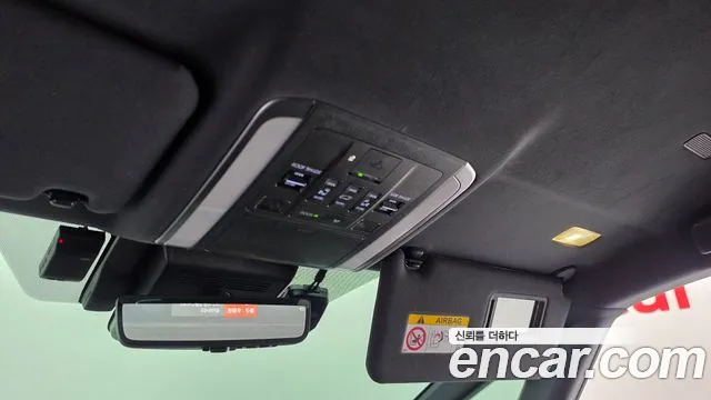 Toyota Alphard — фото 33