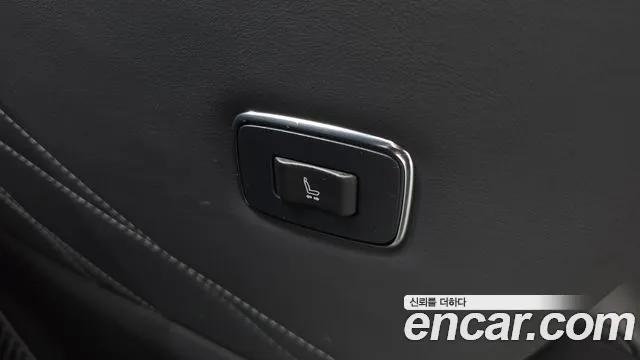 Toyota Alphard — фото 36