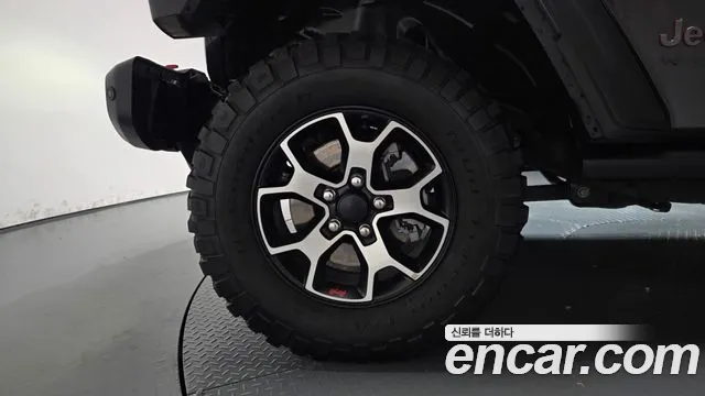 Jeep Wrangler — фото 4