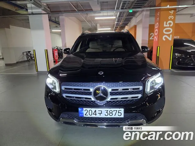 Mercedes-Benz GLB-Class — фото 2
