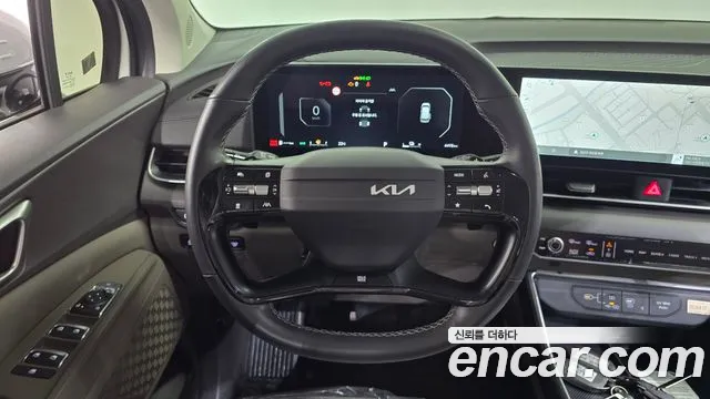 Kia Carnival — фото 12