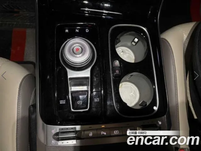 Kia Carnival — фото 12