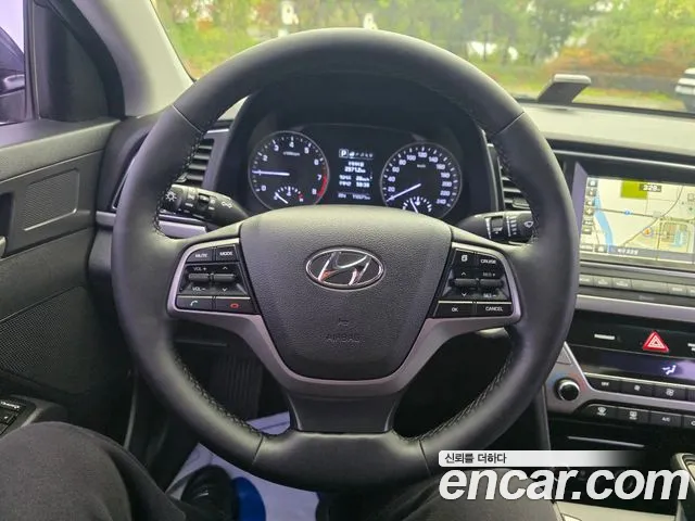 Hyundai Avante — фото 13