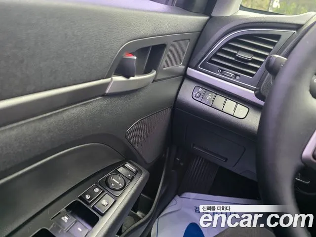 Hyundai Avante — фото 14
