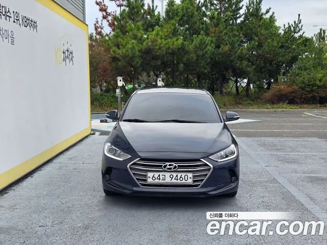 Hyundai Avante — фото 3