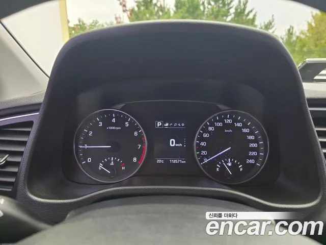 Hyundai Avante — фото 9