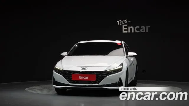 Hyundai Avante — фото 3