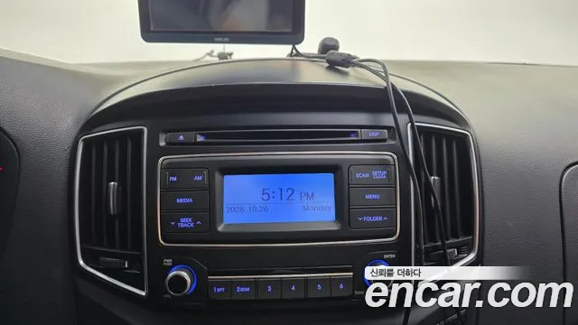 Hyundai Starex — фото 14