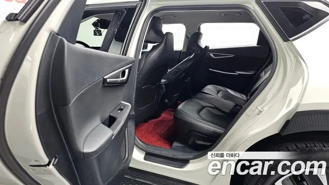 Kia EV6 — фото 11