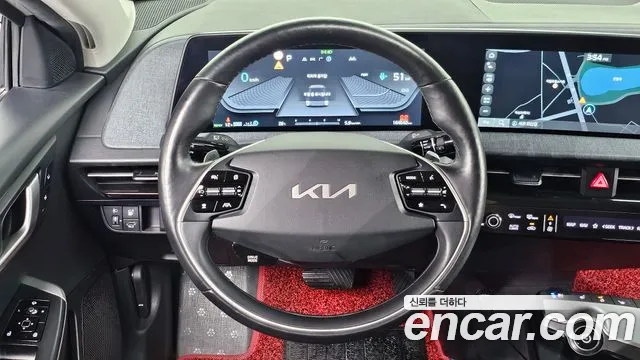Kia EV6 — фото 15