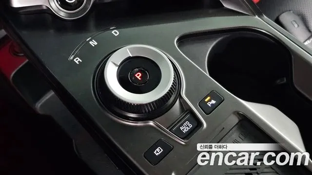 Kia EV6 — фото 8
