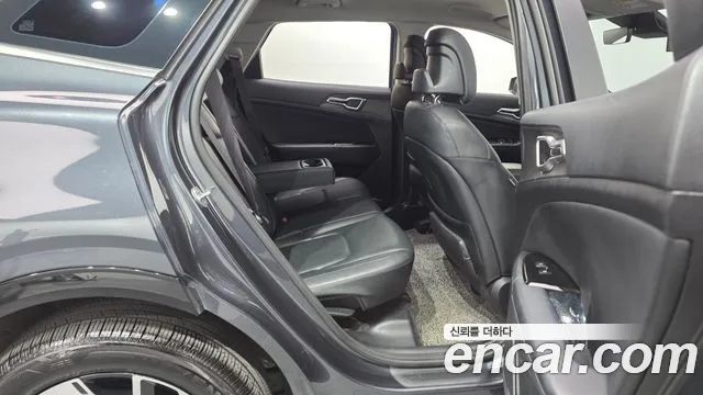 Kia Sportage — фото 11