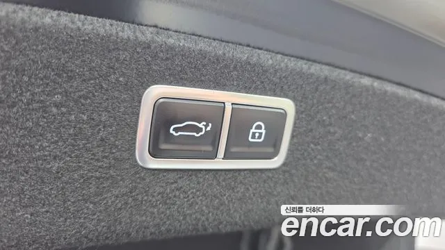 Genesis G80 — фото 16