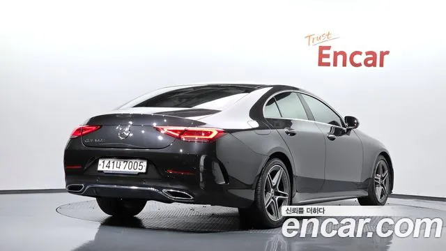 Mercedes-Benz CLS-Class — фото 1