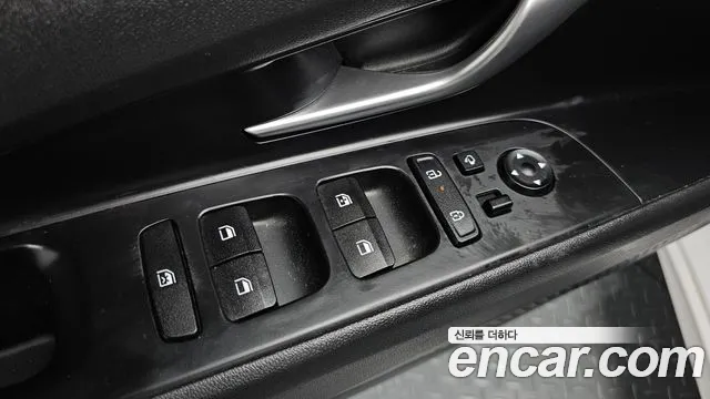 Hyundai Avante — фото 16