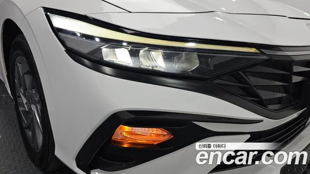 Hyundai Avante — фото 22