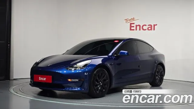Tesla Model 3 — фото 1