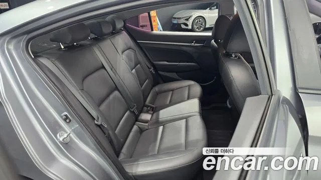 Hyundai Avante — фото 26