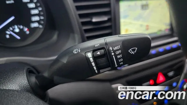 Hyundai Avante — фото 29