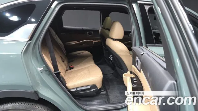 Kia Sorento — фото 12