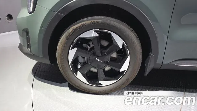 Kia Sorento — фото 5