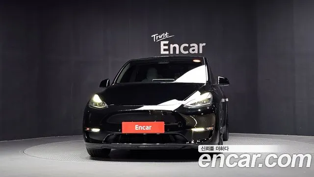 Tesla Model Y — фото 3