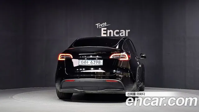 Tesla Model Y — фото 4