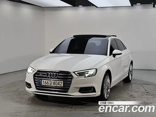 Audi A3 — фото 1