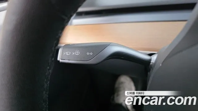 Tesla Model 3 — фото 18