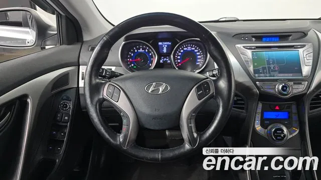 Hyundai Avante — фото 13