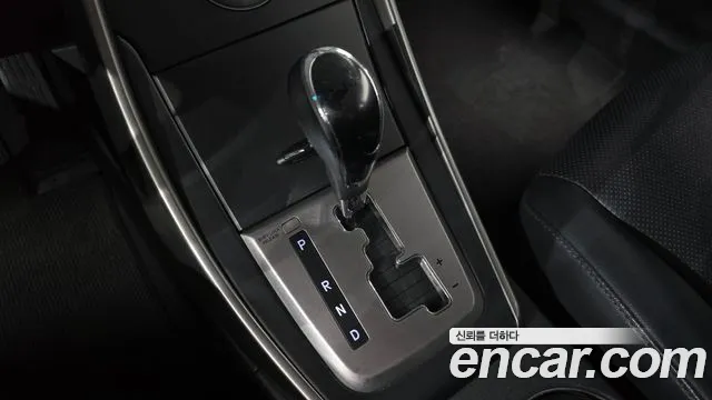Hyundai Avante — фото 9